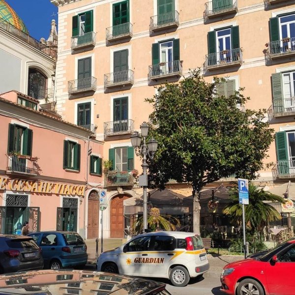 appartamento in vendita a Salerno in zona Centro Città