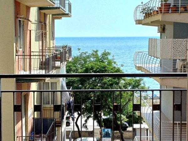 appartamento in vendita a Salerno in zona Pastena