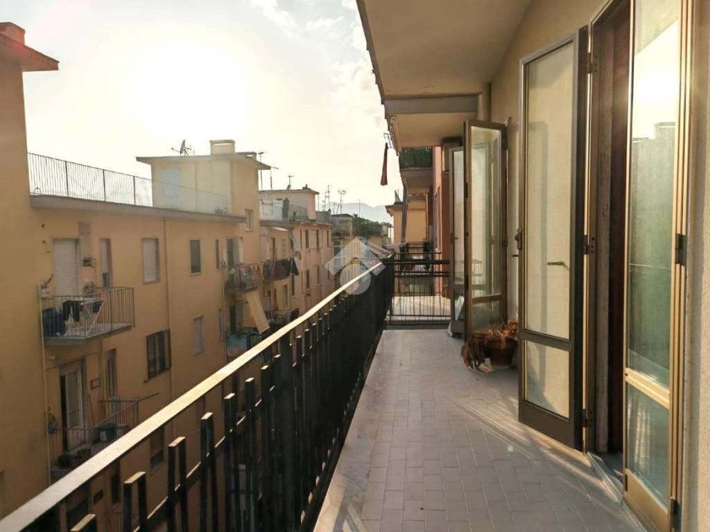 appartamento in vendita a Salerno in zona Mercatello