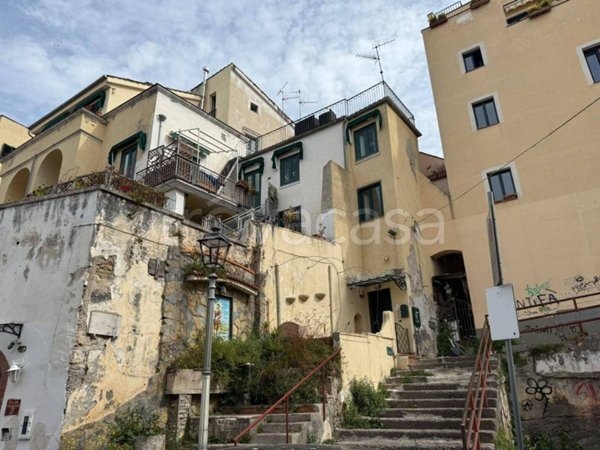 appartamento in vendita a Salerno in zona Centro Città