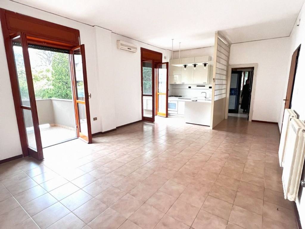 appartamento in vendita a Salerno in zona San Leonardo