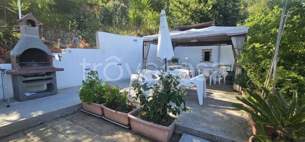 casa indipendente in vendita a Salerno