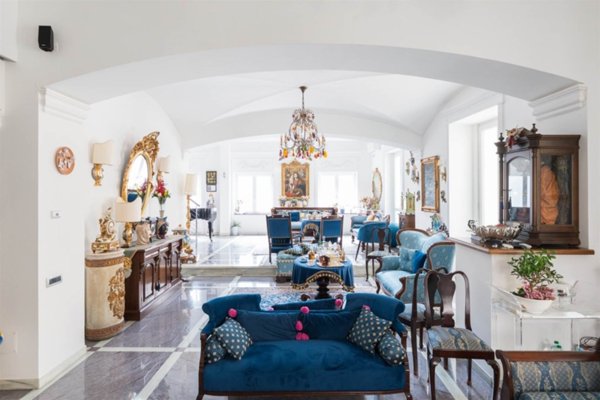 appartamento in vendita a Salerno in zona Centro Città