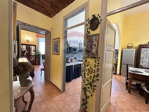 appartamento in vendita a Salerno in zona Centro Città