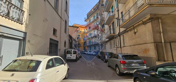 locale di sgombero in vendita a Salerno