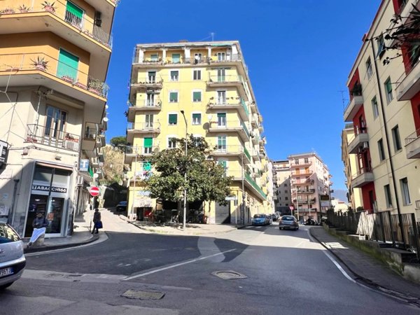 appartamento in vendita a Salerno in zona Irno