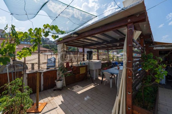 appartamento in vendita a Salerno in zona Brignano / Piezzo