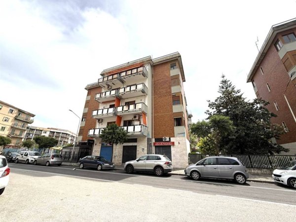 appartamento in vendita a Salerno in zona Pastena