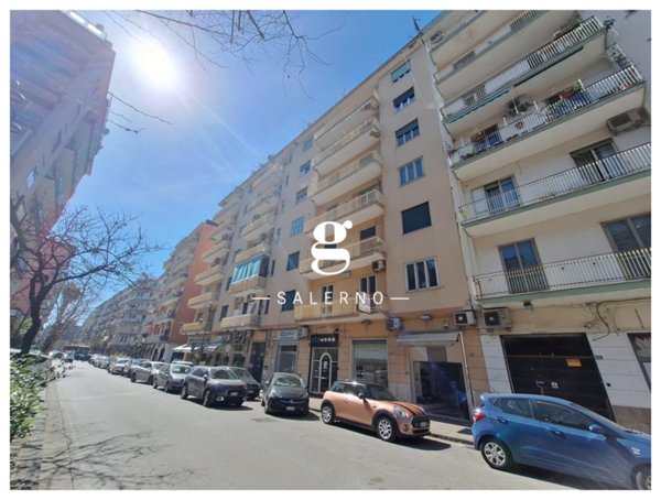 appartamento in vendita a Salerno in zona Irno