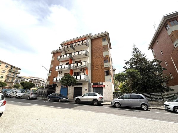 appartamento in vendita a Salerno in zona Mercatello
