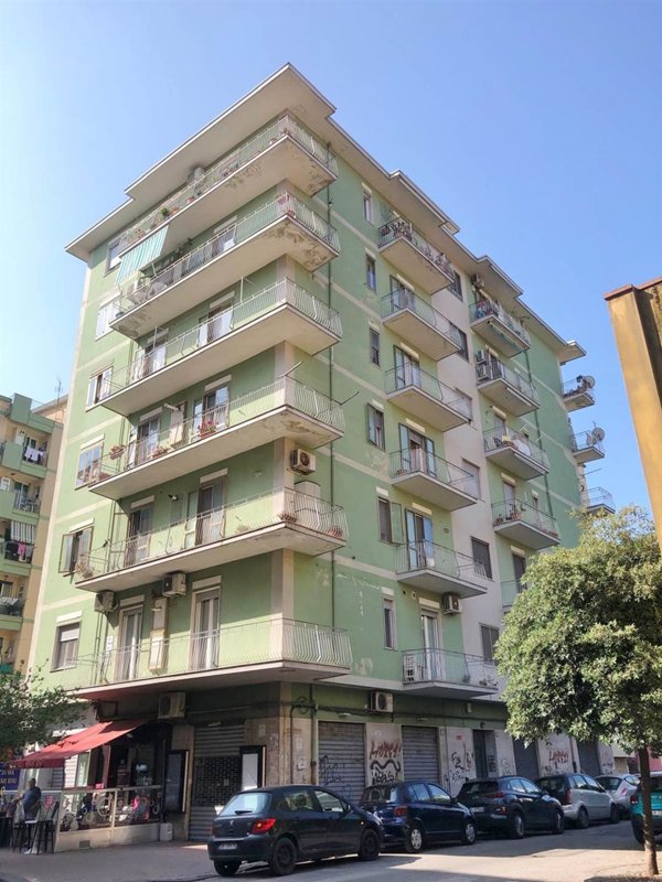 appartamento in vendita a Salerno in zona Pastena