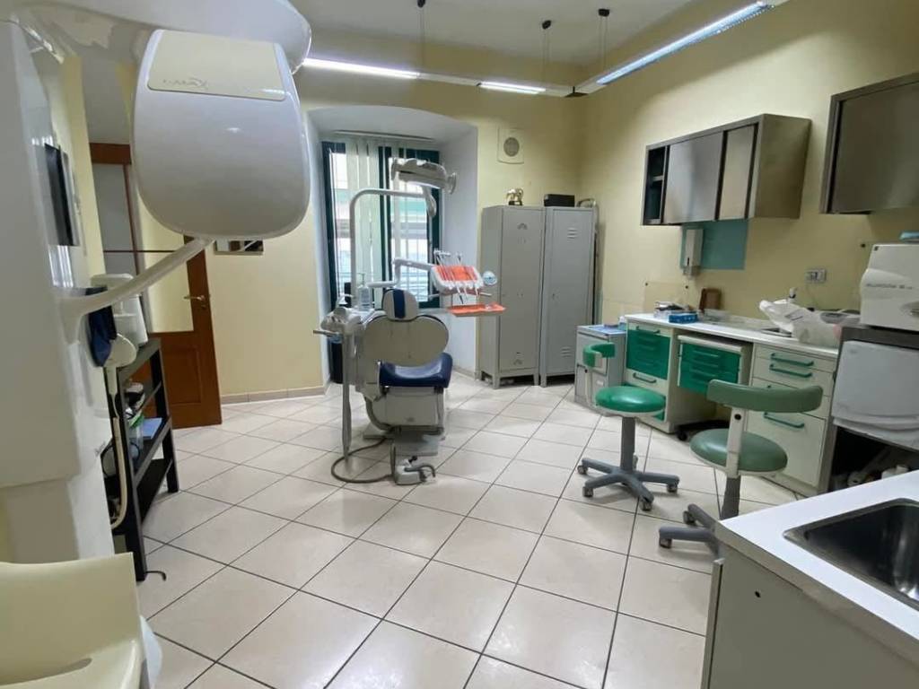 appartamento in vendita a Salerno in zona Centro Città