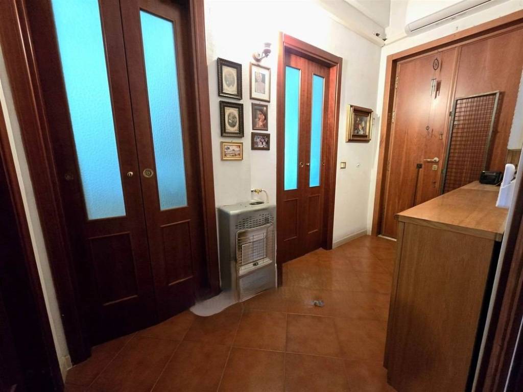 appartamento in vendita a Salerno in zona Ogliara