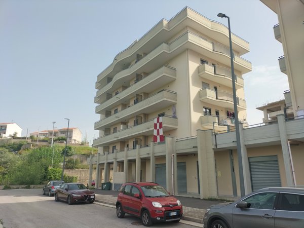 appartamento in vendita a Salerno in zona Centro Città