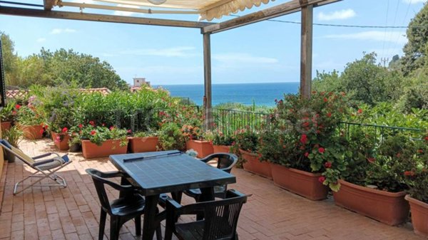 casa indipendente in vendita a Salerno