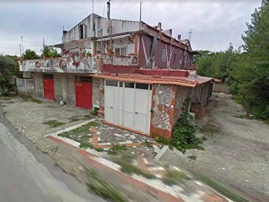 casa indipendente in vendita a Salerno in zona San Leonardo
