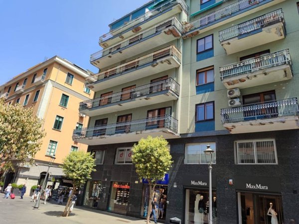 appartamento in vendita a Salerno in zona Centro Città