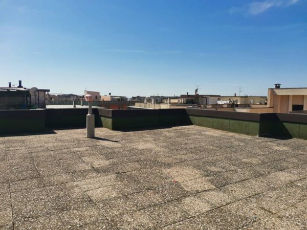 appartamento in vendita a Salerno in zona Pastena
