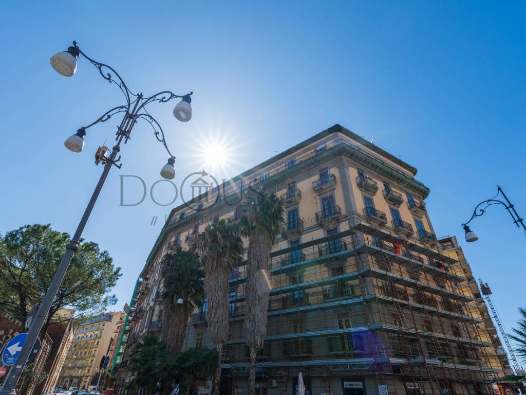 appartamento in vendita a Salerno in zona Centro Città