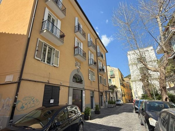 appartamento in vendita a Salerno in zona Centro Città
