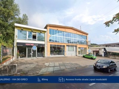 ufficio in vendita a Salerno in zona Matierno