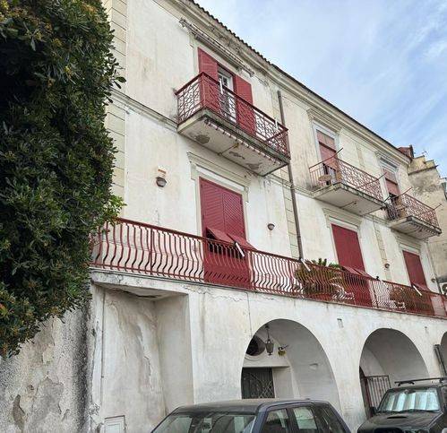 appartamento in vendita a Salerno in zona Centro Città