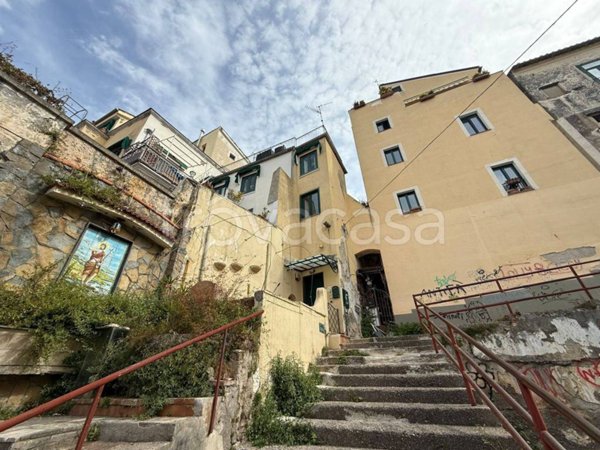 appartamento in vendita a Salerno in zona Centro Città
