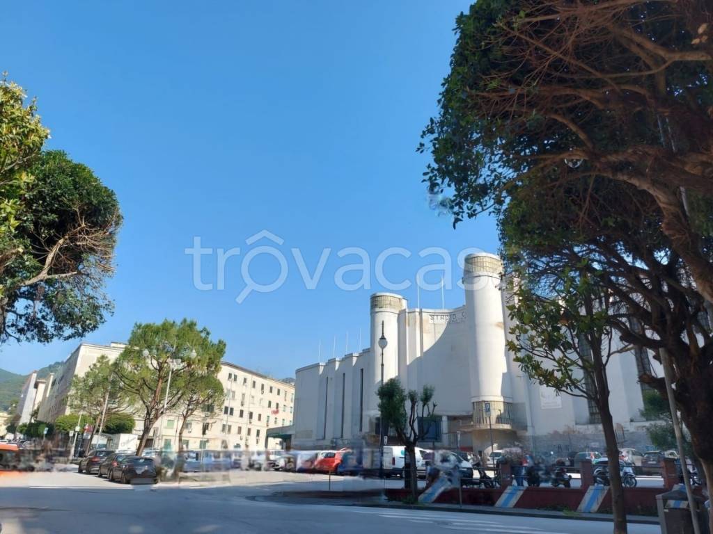 appartamento in vendita a Salerno in zona Centro Città