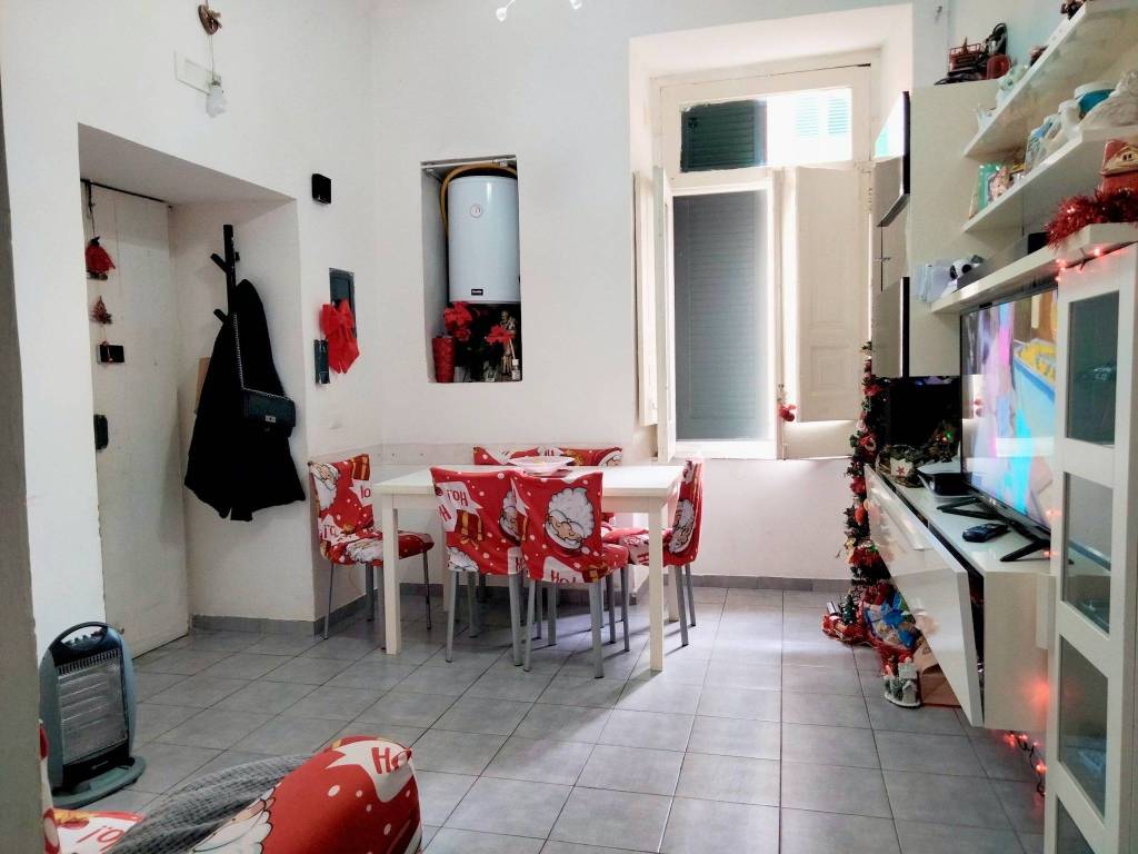 appartamento in vendita a Salerno in zona Centro Città