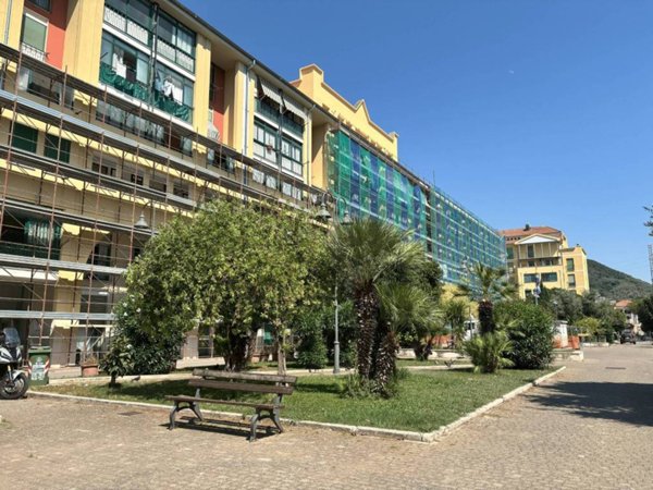 appartamento in vendita a Salerno in zona Pastena