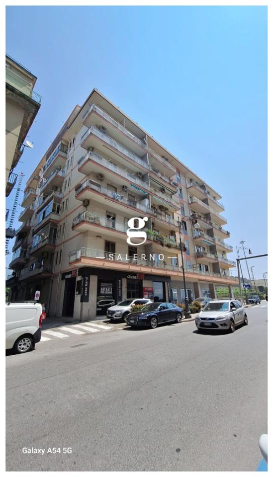 appartamento in vendita a Salerno in zona Centro Città
