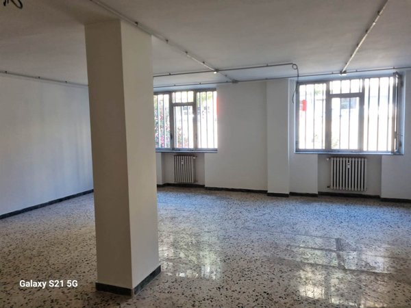 ufficio in vendita a Salerno in zona Irno