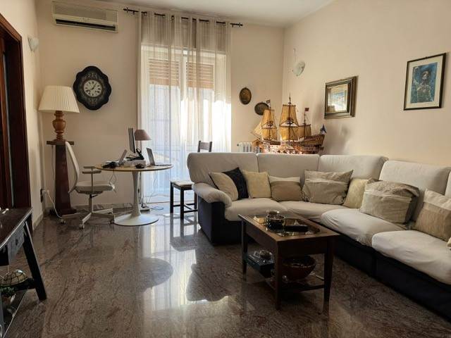 appartamento in vendita a Salerno in zona Torrione