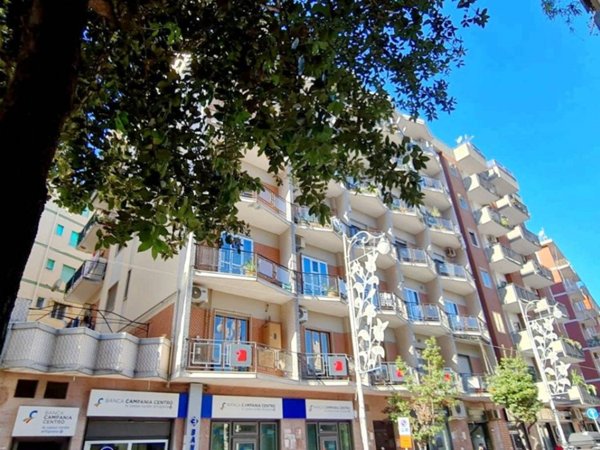appartamento in vendita a Salerno in zona Mercatello