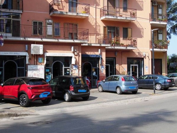 casa indipendente in vendita a Salerno in zona Centro Città
