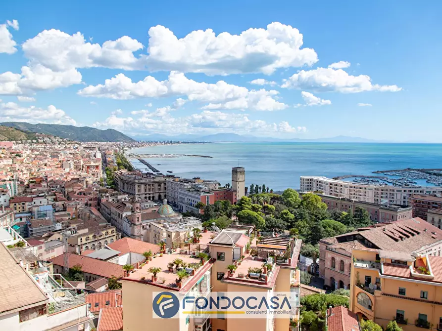 appartamento in vendita a Salerno in zona Centro Città