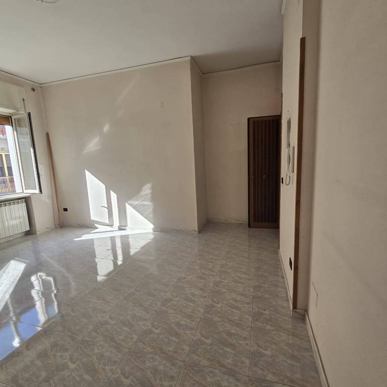 appartamento in vendita a Salerno in zona Pastena