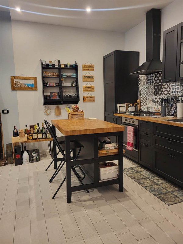 appartamento in vendita a Salerno in zona Centro Città