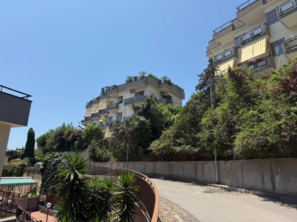 appartamento in vendita a Salerno in zona Mennolella