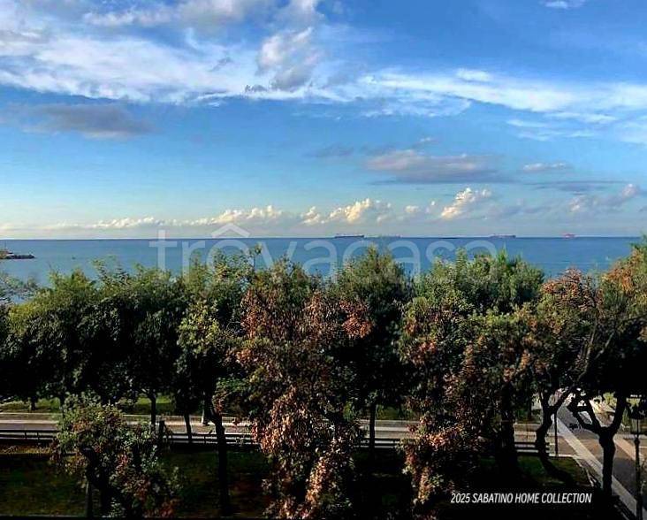 appartamento in vendita a Salerno in zona Centro Città