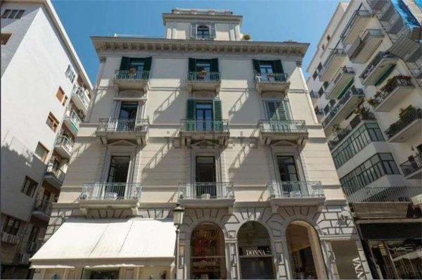 appartamento in vendita a Salerno in zona Centro Città