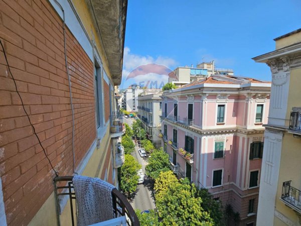appartamento in vendita a Salerno in zona Centro Città