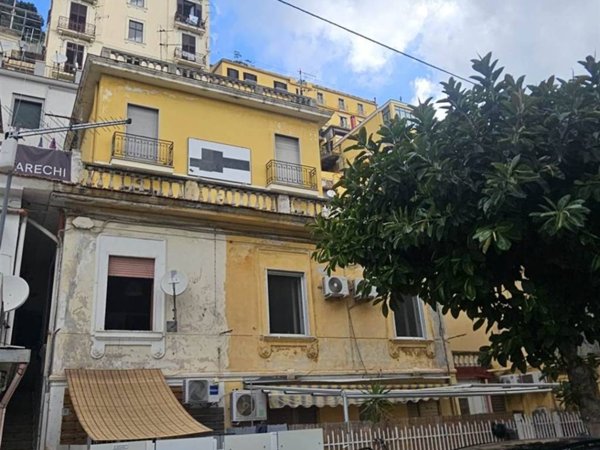 appartamento in vendita a Salerno in zona Centro Città