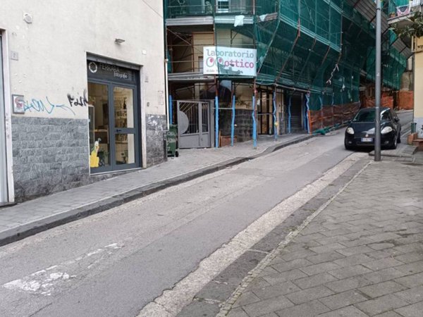 negozio in vendita a Salerno