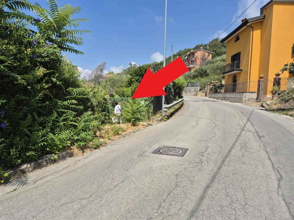 terreno agricolo in vendita a Salerno in zona Piegolelle-San Bartolomeo