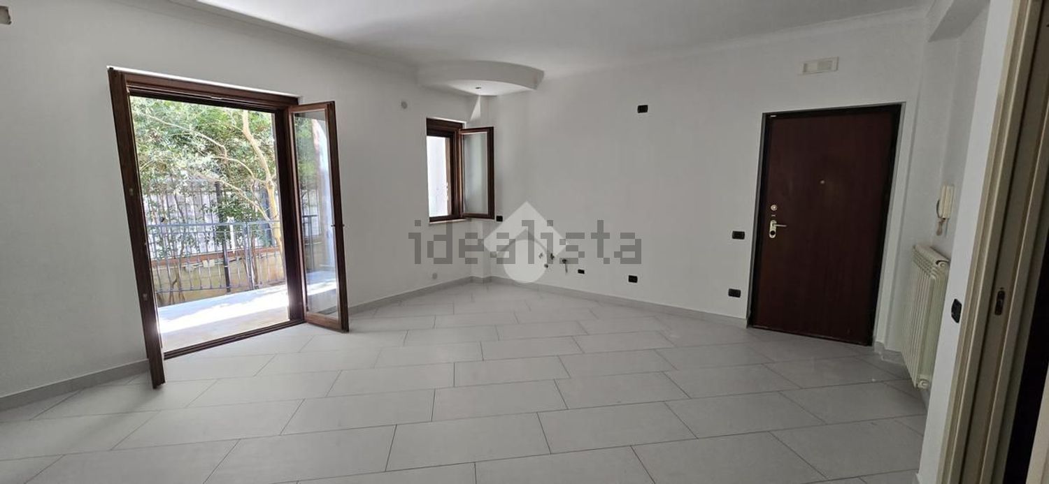 appartamento in vendita a Salerno in zona Centro Città