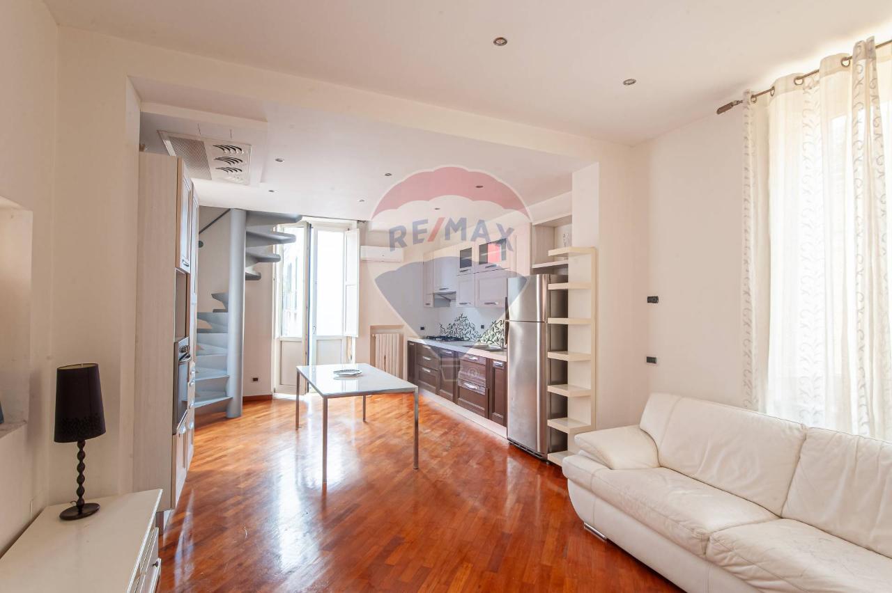 appartamento in vendita a Salerno in zona Centro Città