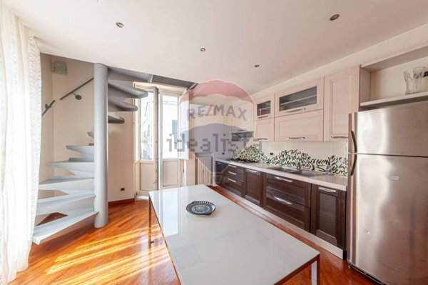 appartamento in vendita a Salerno in zona Centro Città