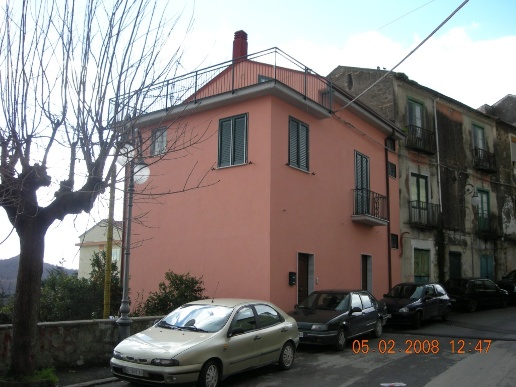 casa indipendente in vendita a Salerno in zona Ogliara