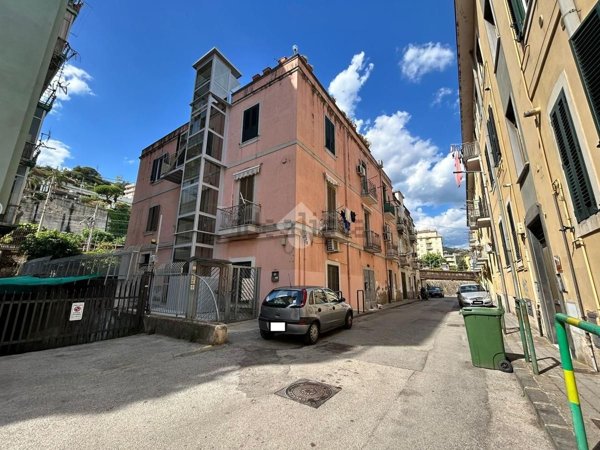 appartamento in vendita a Salerno in zona Torrione
